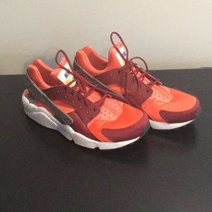 Women’s Nike Hurrauche